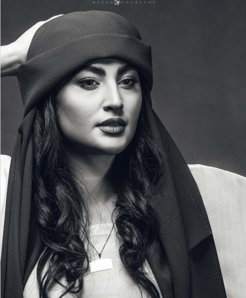Maryam Momen (25)