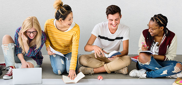 کارآفرینی در نوجوانی: ۵ مهارتی که باید یاد گرفت 8 کارآفرینی در نوجوانی ۵ مهارتی که باید یاد گرفت