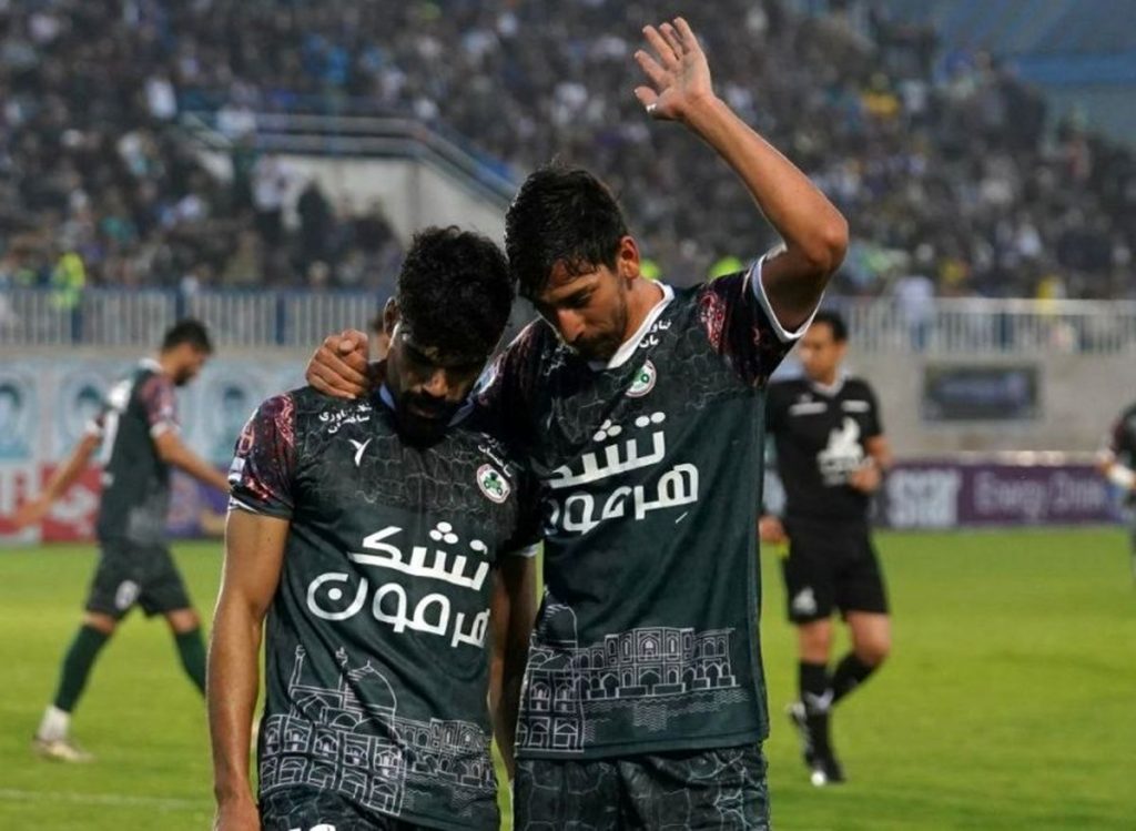 ذوب آهن و مقداری کم شدن نسبت به فصل قبل