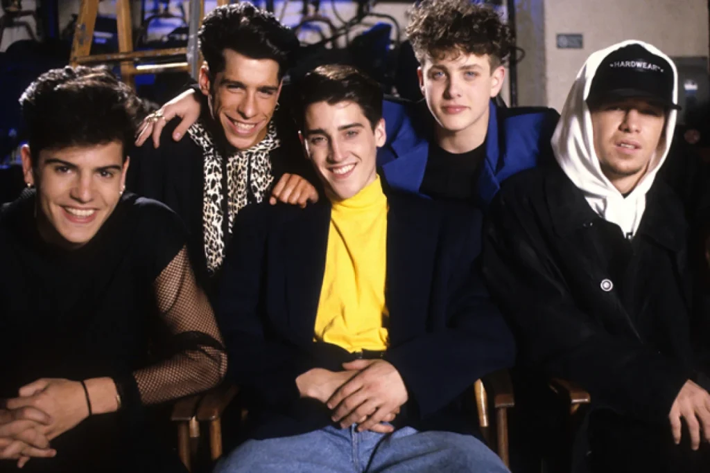 بهترین گروه های موسیقی پسرانه_اصفهانیا 4 گروه موسیقی New Kids On The Block