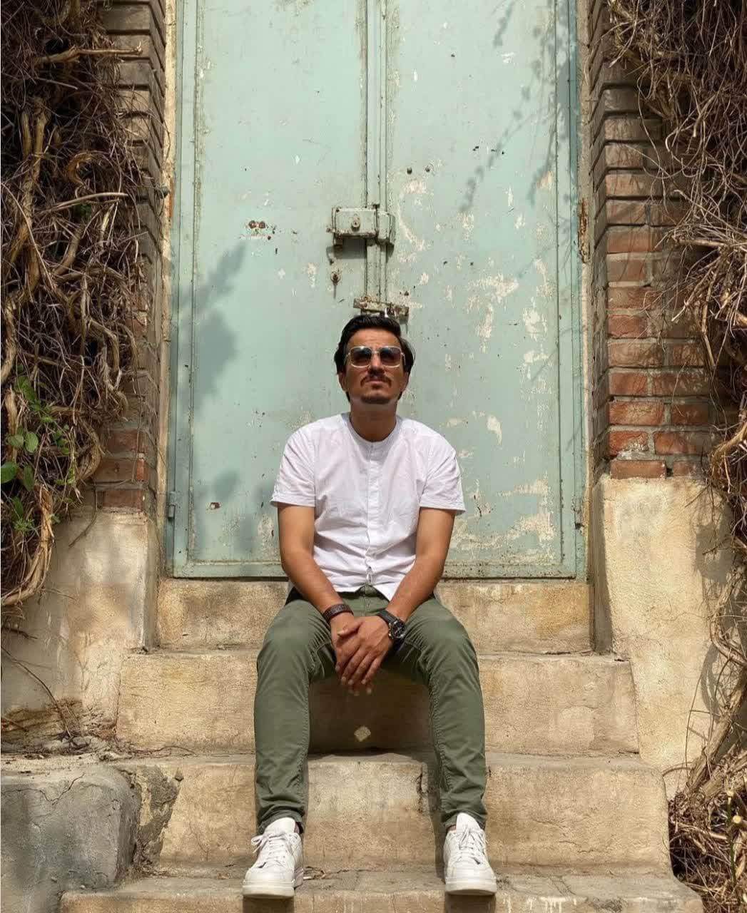 بیوگرافی کامل حسین سلیمانی | از مهر مادری تا جزر و مد + عکس و اینستاگرام 45 حسین سلیمانی (4)