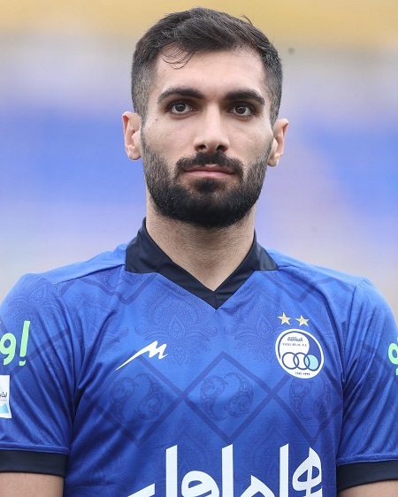 بیوگرافی عارف آقاسی | جزئیات قرارداد ۱۸۰ میلیاردی با پرسپولیس و اسبق فوتبالی 36 عارف آقاسی