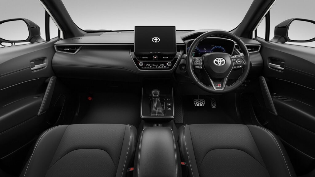 تویوتا کرولا کراس فیس‌لیفت شد؛ اراعه نسخه GR Sport_اصفهانیا