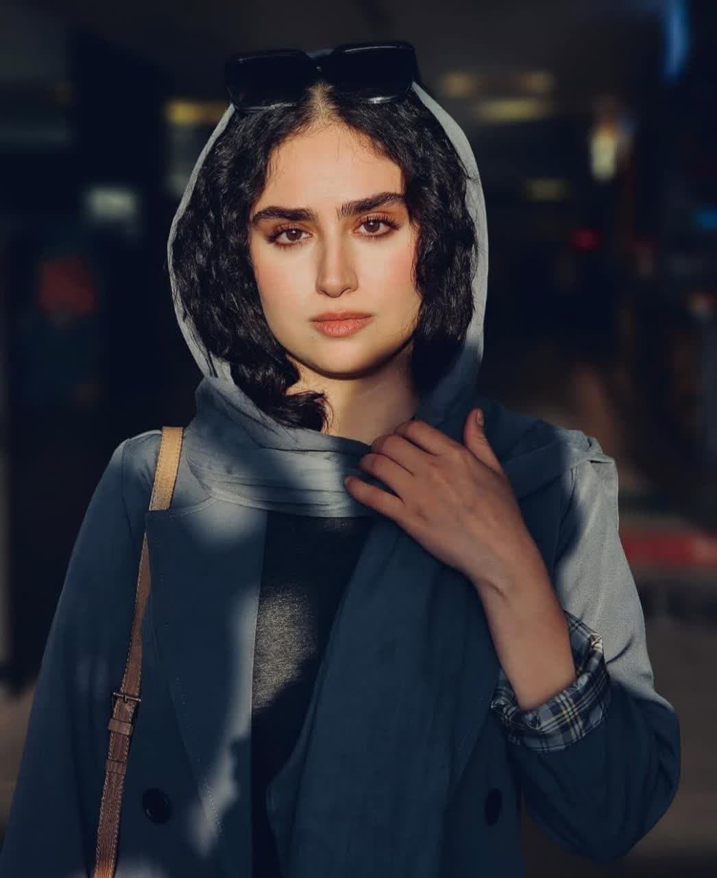 Hanieh Gholami (18)