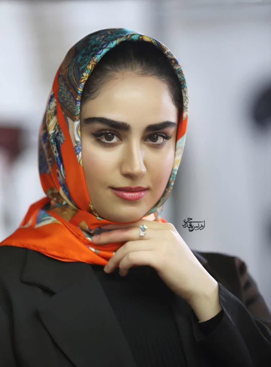 Hanieh Gholami (12)