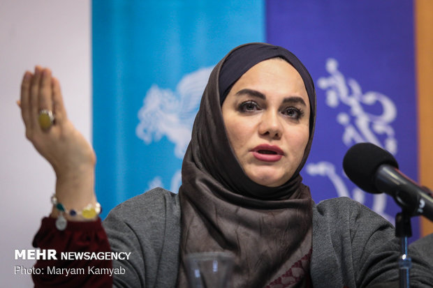 نرگس آبیار