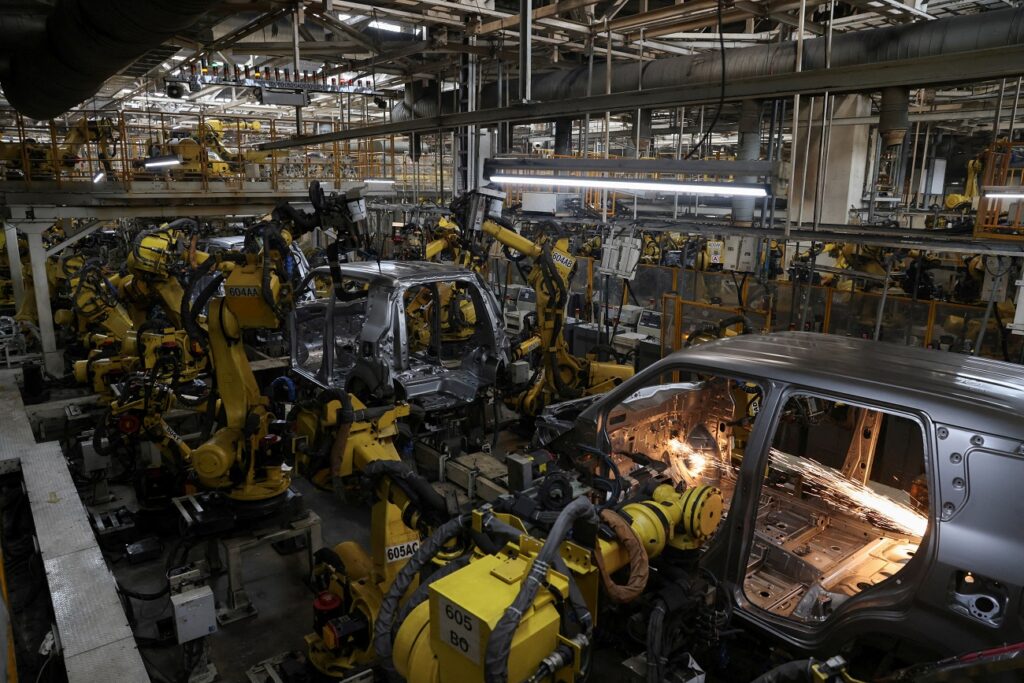 محدودیت‌های صادرات مواد معدنی از چین، خودروسازان اروپایی را فلج کرد