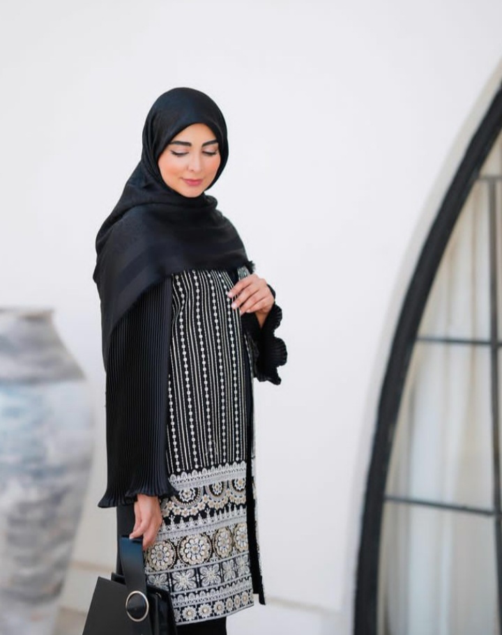 مانتو مشکی محرم