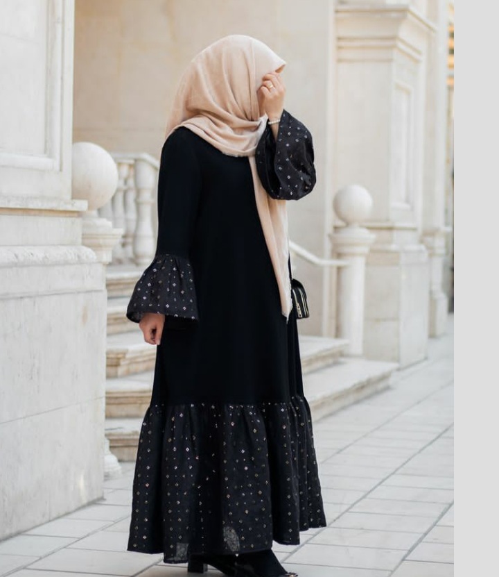 مانتو مشکی محرم