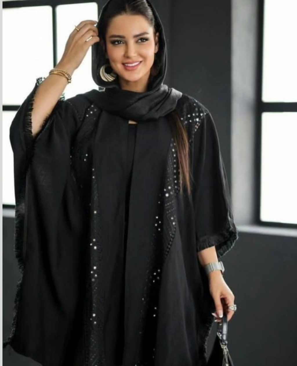 50 مدل مانتو مشکی محرم ۱۴۰۴: شیک، پوشیده و مناسب عزاداری