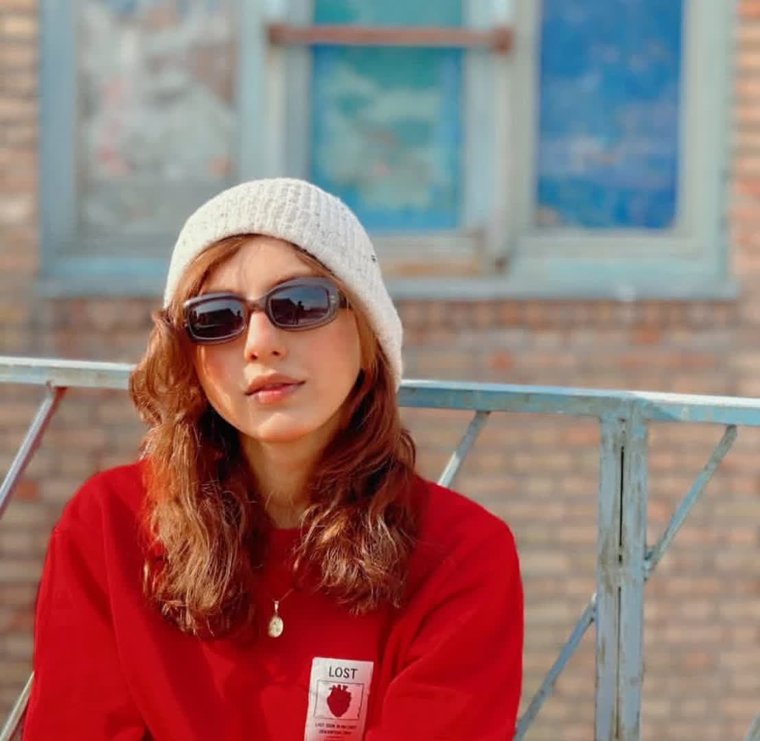 بیوگرافی بنفشه ریاضی بازیگر نقش سپیده در سریال تاسیان + عکس و جزئیات 27 بنفشه ریاضی