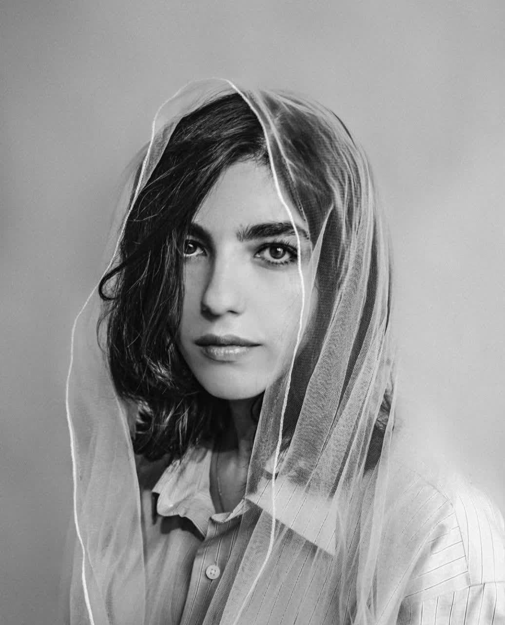 بیوگرافی بنفشه ریاضی بازیگر نقش سپیده در سریال تاسیان + عکس و جزئیات 31 بنفشه ریاضی