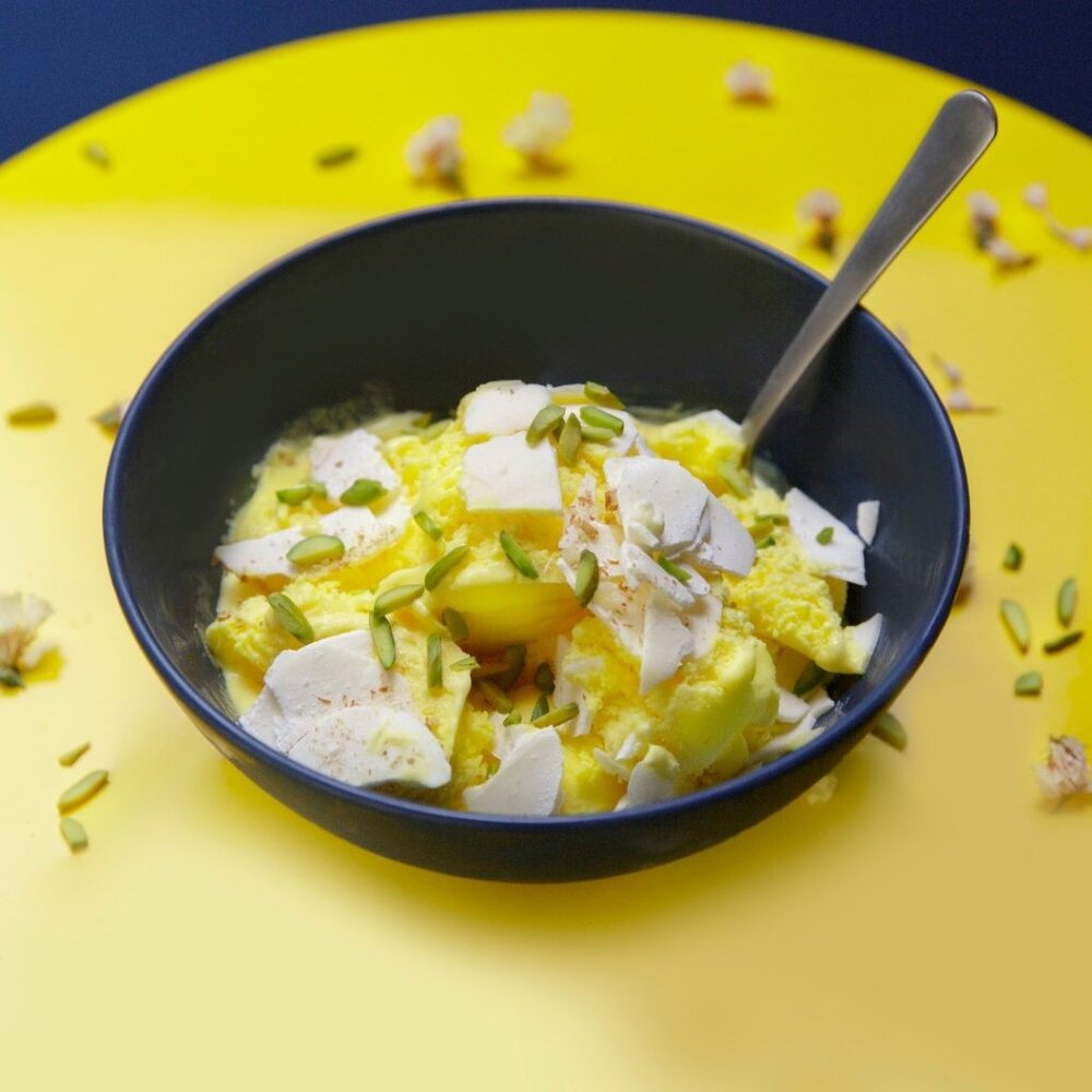 بستنی سنتی زعفرانی