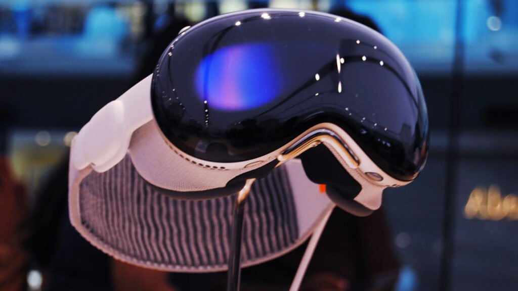 اپل برای بهبود Apple Intelligence و ویژن پرو دو استارتاپ خریده است_اصفهانیا