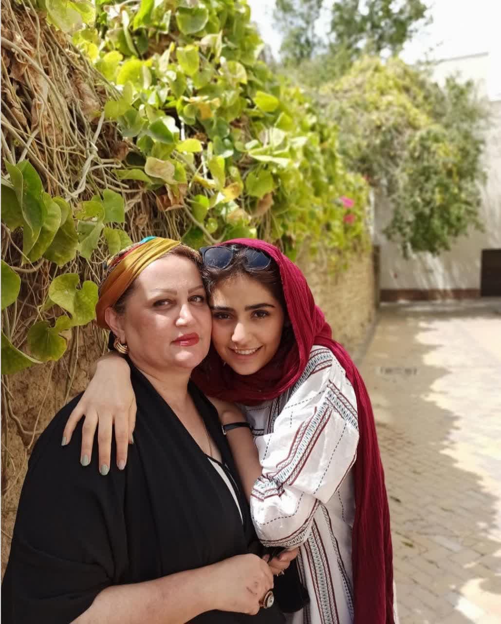 بیوگرافی نیک آفرید سماواتی | بازیگر سریال شکارگاه و کنکل 40 نیک آفرید سماواتی (3)