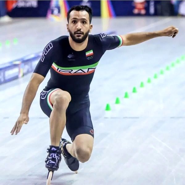 از کودکی با اسکیت بزرگ شدم / قهرمان جهان شدم اما تا این مدت معاف از سربازی نیستم