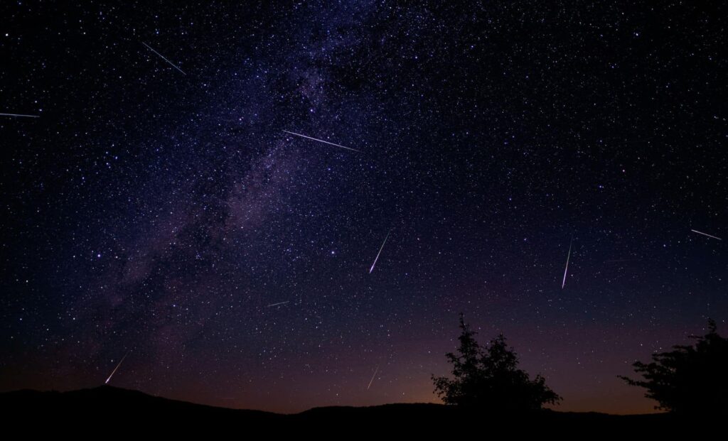 زمان اوج بارش شهابی برساوشی ۱۴۰۴