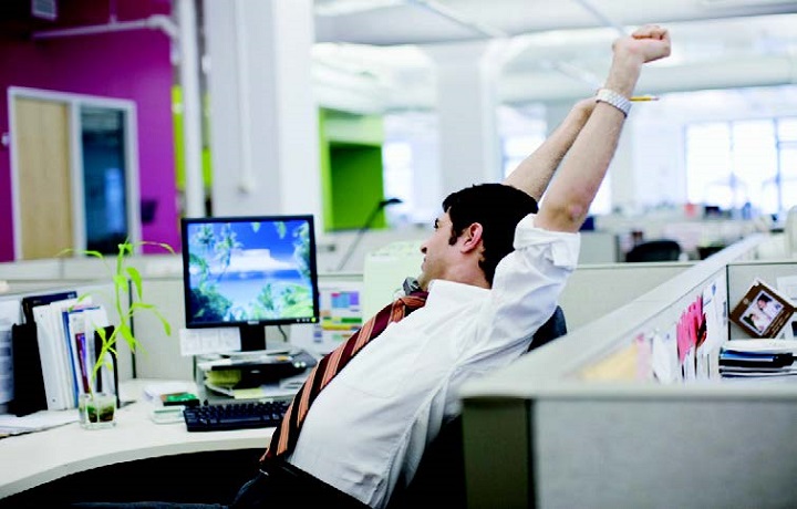 ارگونومی چیست و چه مزایایی دارد؟ 12 کشش