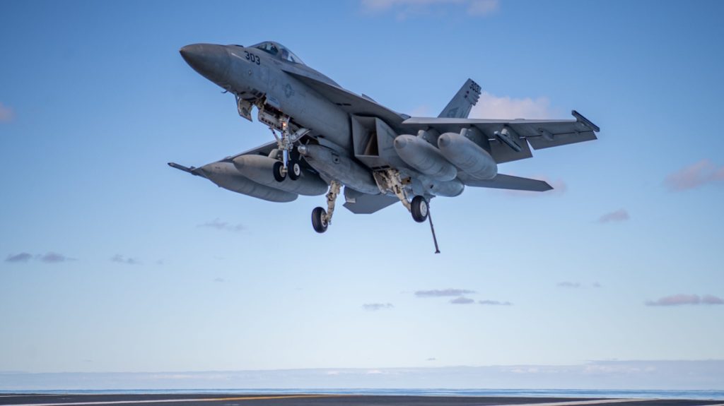 چه کشوری بهترین هواگردهای نظامی را دارد؟_اصفهانیا 47 جنگنده اف-۱۸