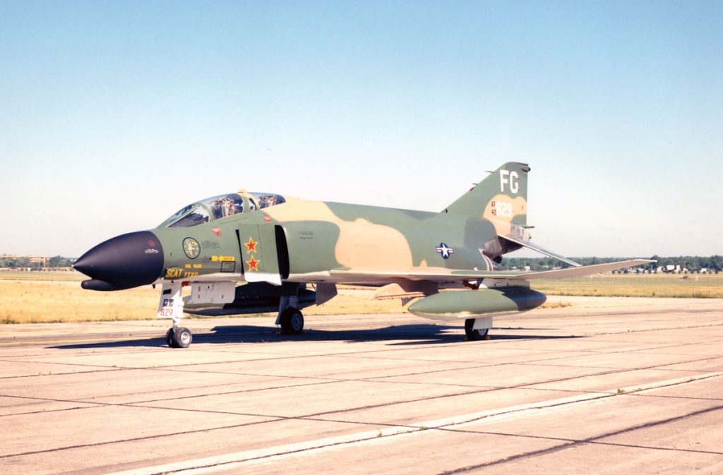 همه نسخههای F-4 Phantom_اصفهانیا 3 جنگنده F-4C