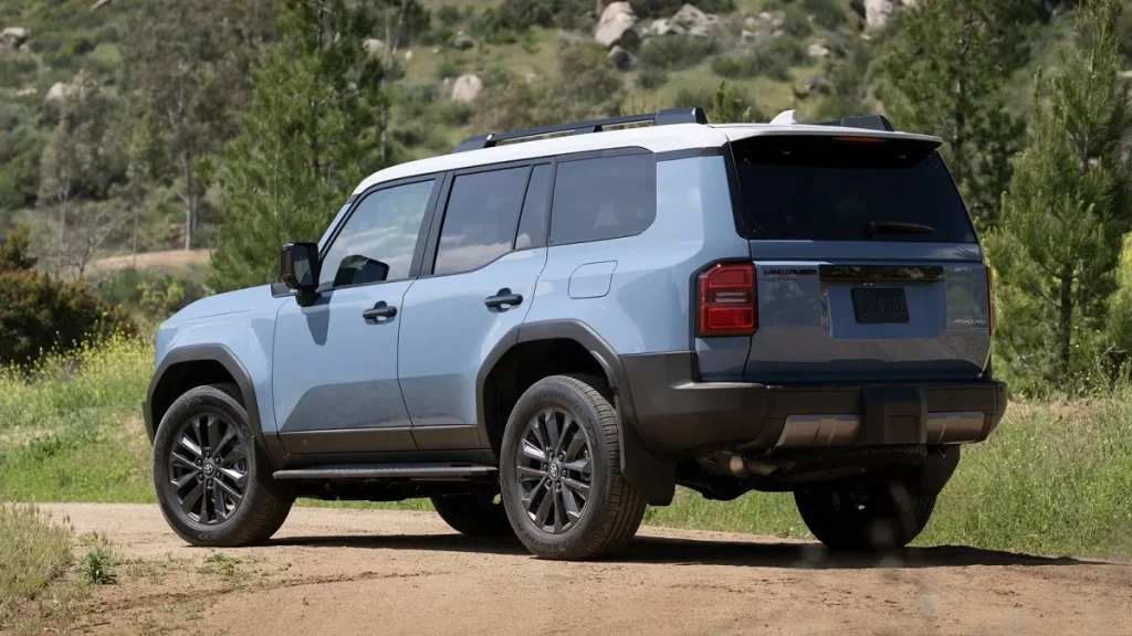 نسخه‌های برقی تویوتا لندکروزر و تویوتا راو ۴ در راه هستند_اصفهانیا