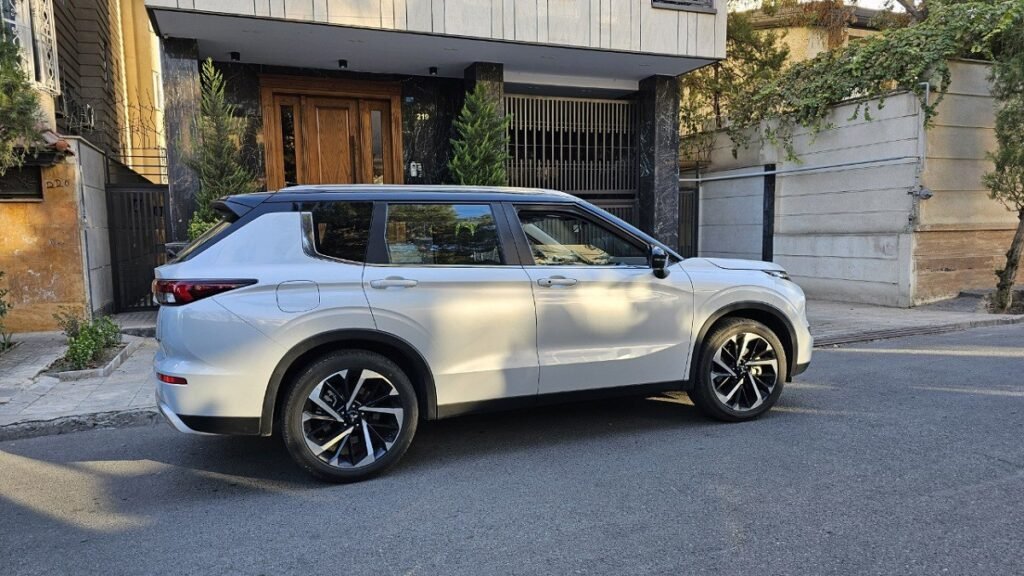 تحلیلی از بازار ماشین در نیمه دوم سال ۱۴۰۴، سردرگمی یا کارآمدی؟_اصفهانیا