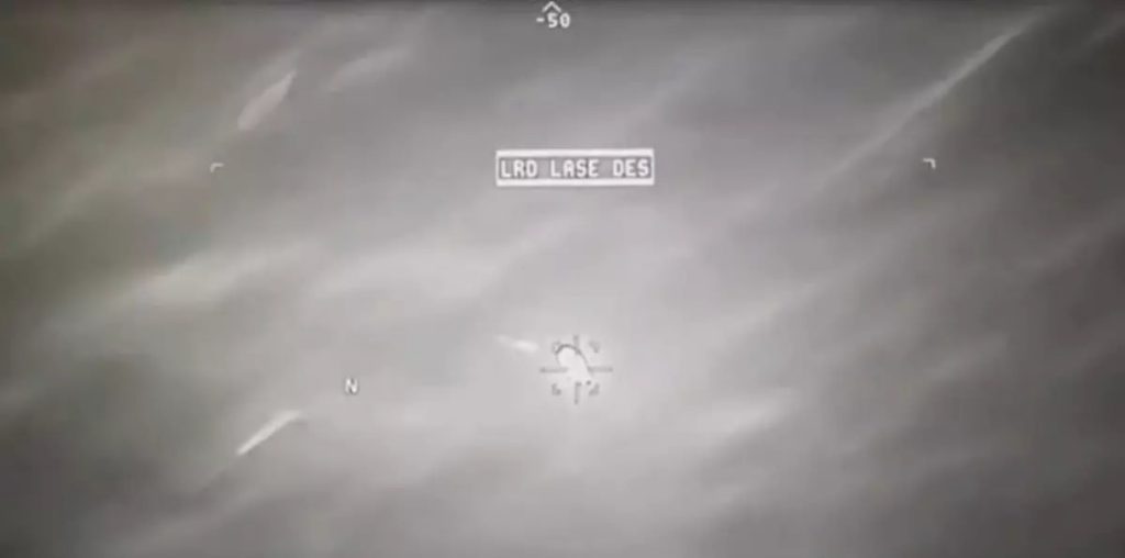 شلیک پهپاد آمریکایی به سمت یک جسم ناشناس پرنده_اصفهانیا