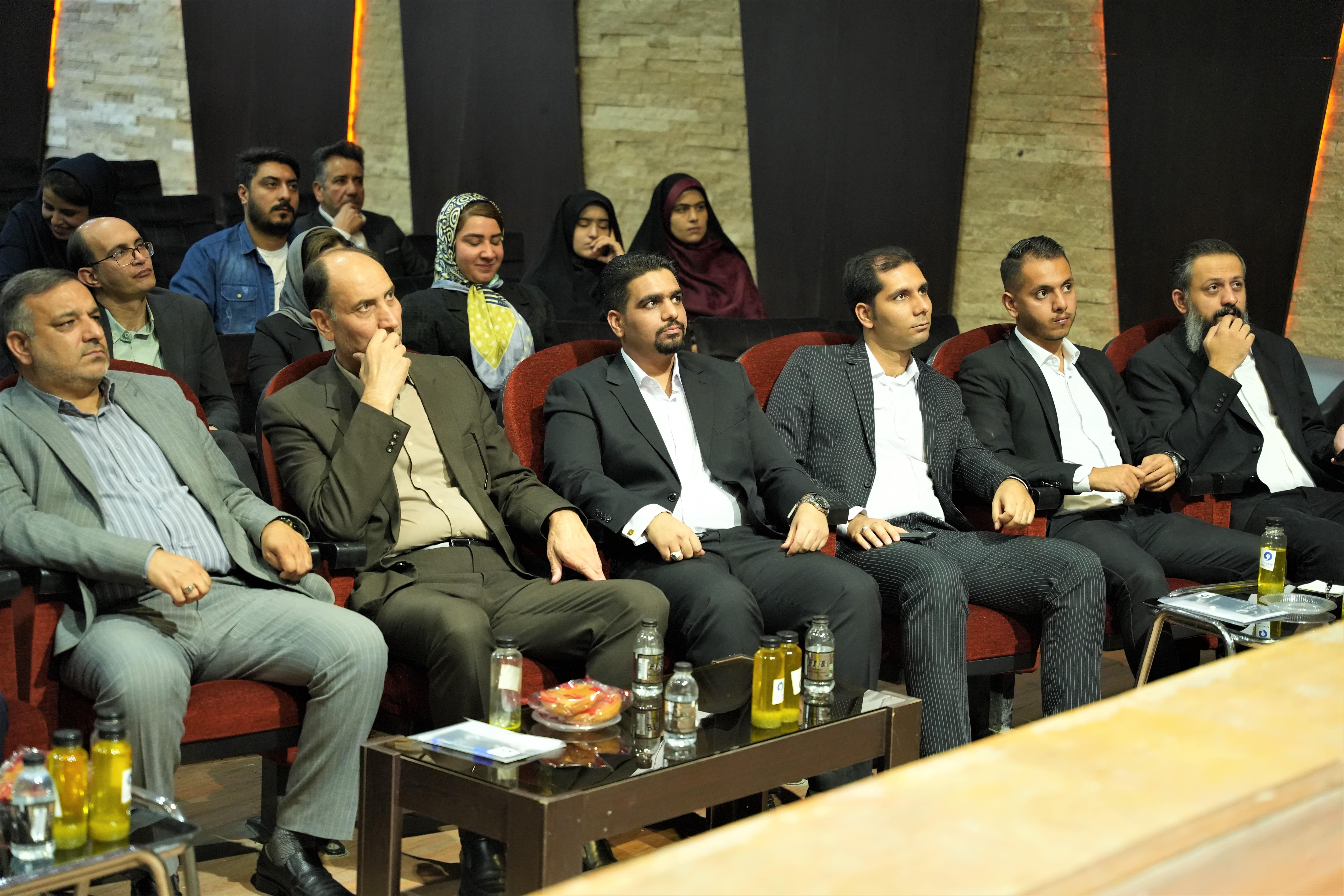 آیین رونمایی از مرکز مشاوره و خدمات کارآفرینی اینوپوینت با حضور مسئولین استان اصفهان برگزار شد