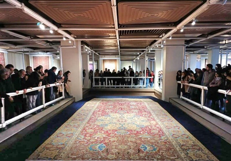 تاریخچه کامل، سبک شناسی و رازهای نفیس‌ترین قالی ایرانی (صفویه تا امروز)