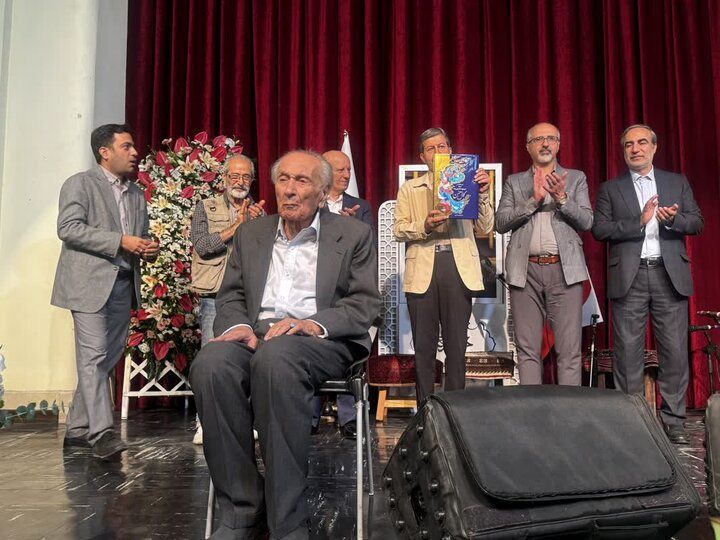 رونمایی از کمال حُسن و بزرگداشت امیرهوشنگ جزی‌زاده، نگارگر اصفهان